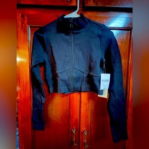 Women’s/juniors size medium forever 21 brand black activewear long sleeve